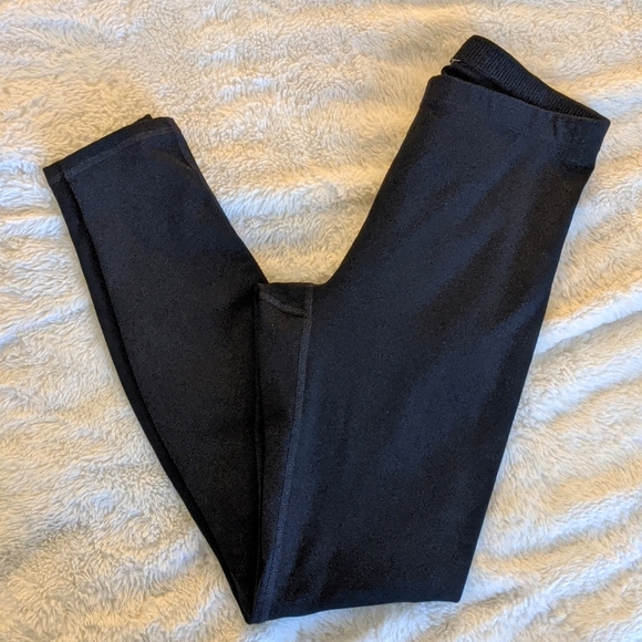Fabletics High Waisted Ultra Luxe Ruffle Leggings - Picture 2 of 5